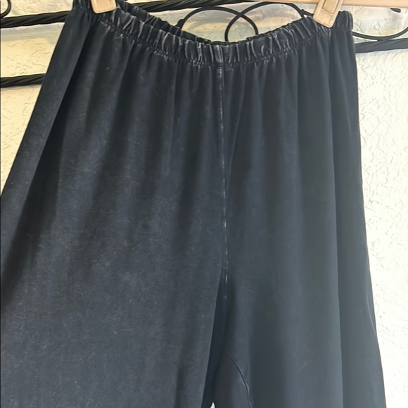 Doodls Black Cropped Pants | Small - Picture 3 of 6
